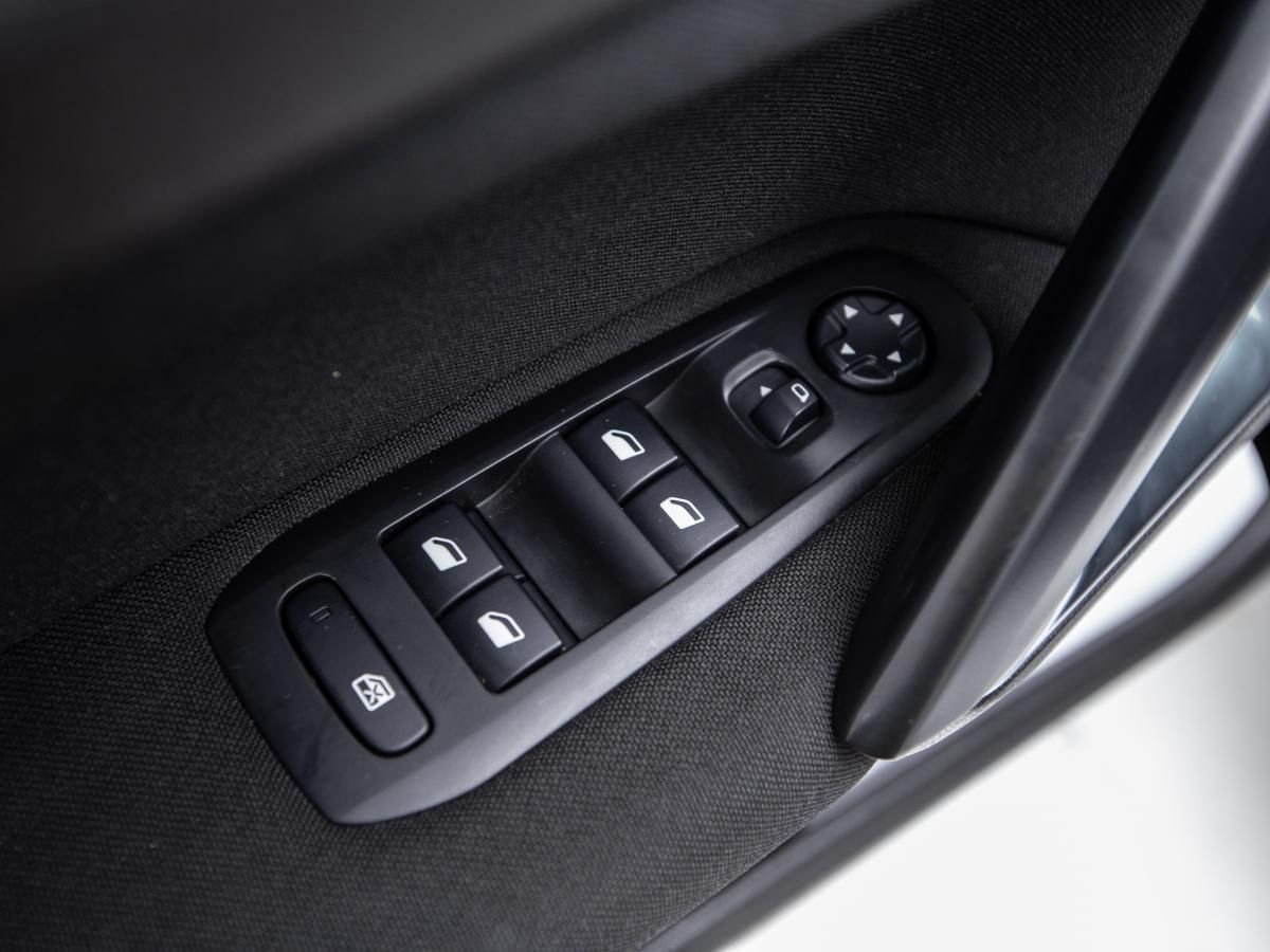peugeot-308-2019-diesel-1499cc