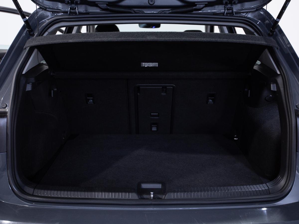 volkswagen-golf-2022-diesel-1968cc