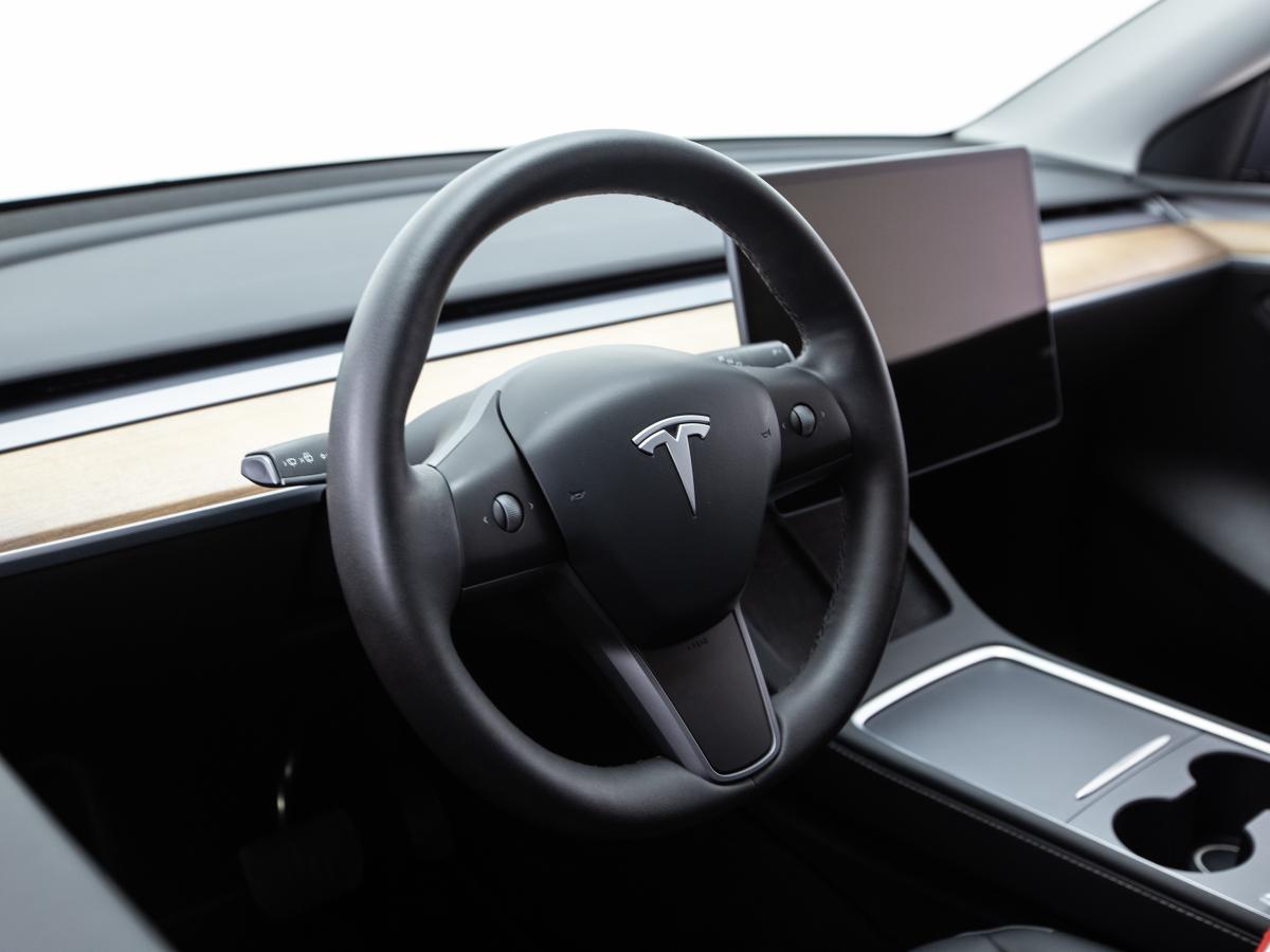 tesla-model-y-2022-eletrico-0cc