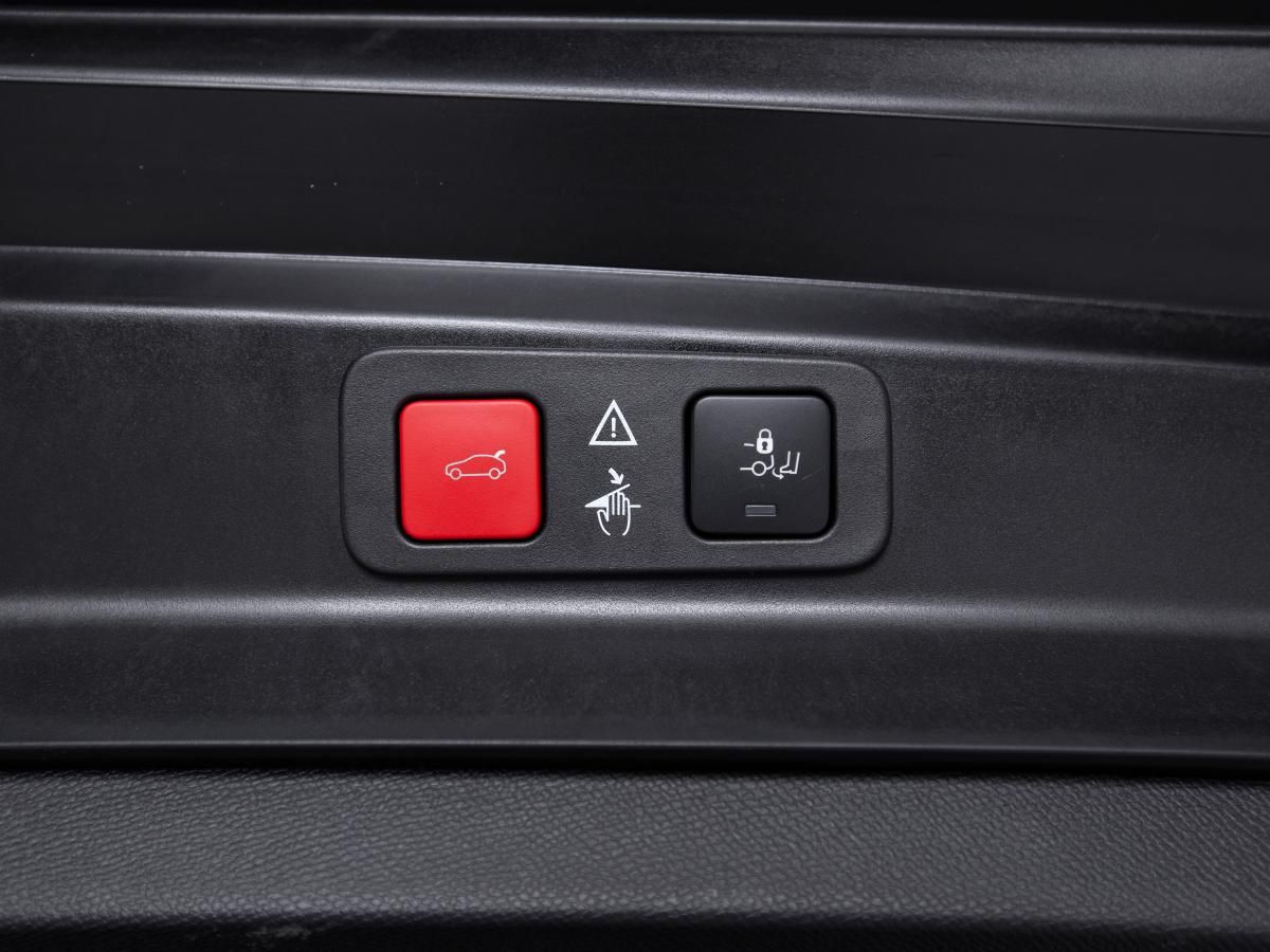 peugeot-5008-2024-gasolina-1199cc