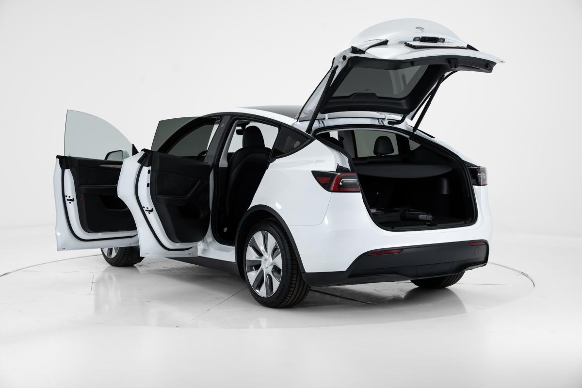 tesla-model-y-2023-eletrico-0cc