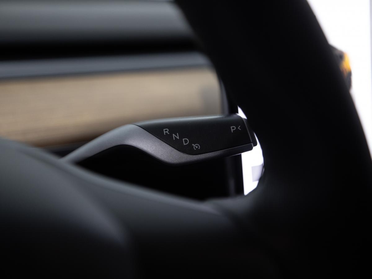 tesla-model-y-2022-eletrico-0cc