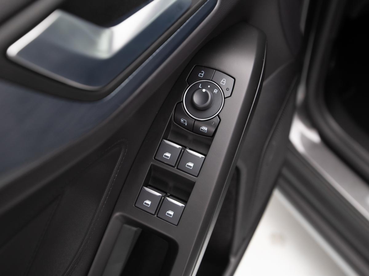ford-focus-sw-2025-gasolina-999cc