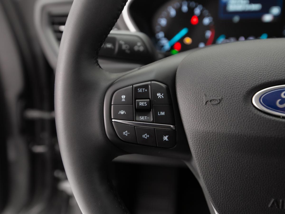 ford-focus-sw-2025-gasolina-999cc