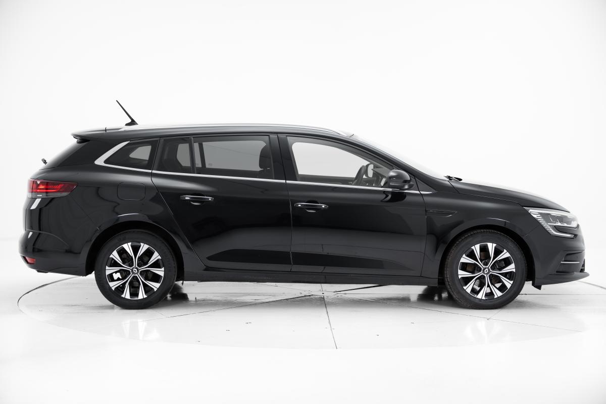 renault-megane-sport-tourer-2021-diesel-1461cc