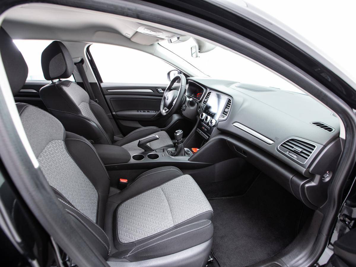renault-megane-sport-tourer-2021-diesel-1461cc