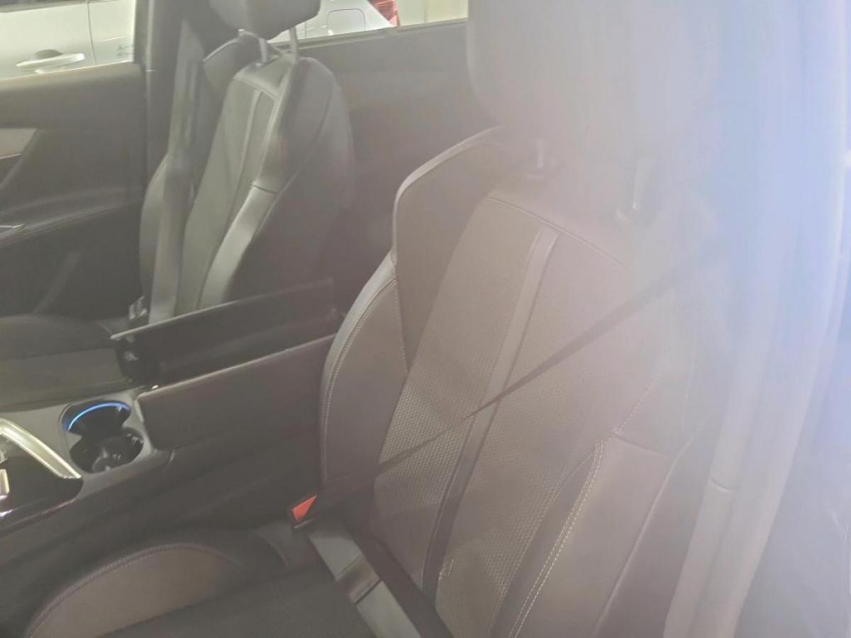 peugeot-5008-2022-diesel-1499cc