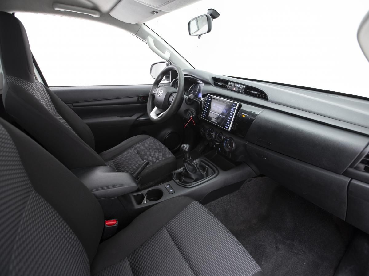 toyota-hilux-2020-diesel-2393cc