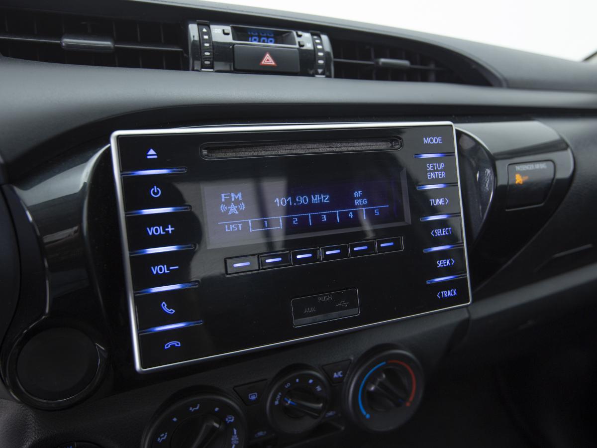 toyota-hilux-2020-diesel-2393cc