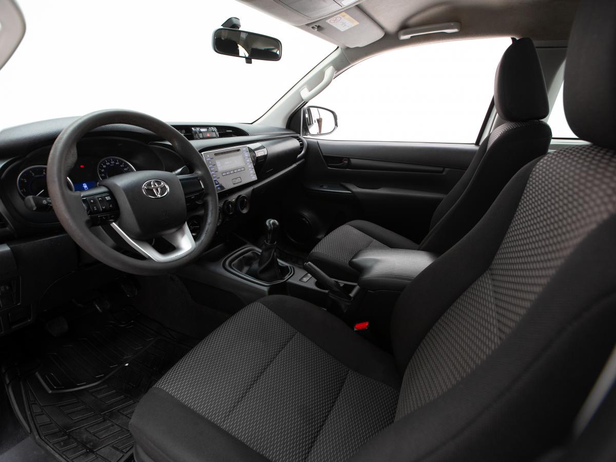 toyota-hilux-2019-diesel-2393cc