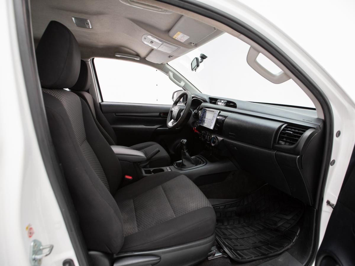 toyota-hilux-2019-diesel-2393cc