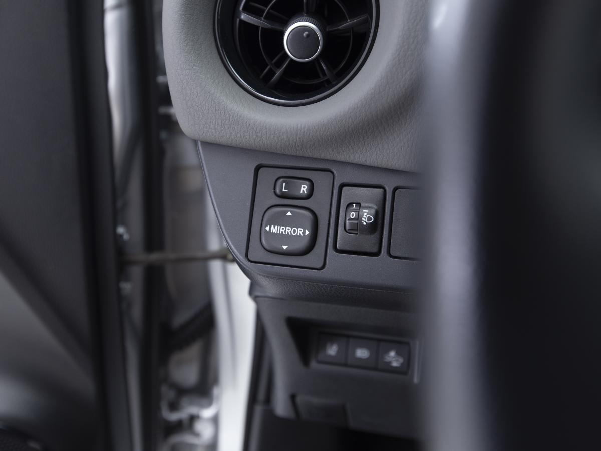 toyota-yaris-2020-gasolina-998cc