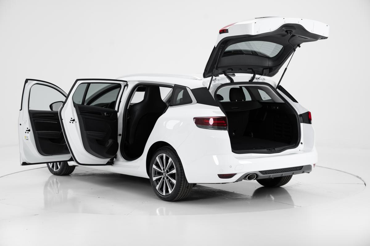 renault-megane-sport-tourer-2022-diesel-1461cc
