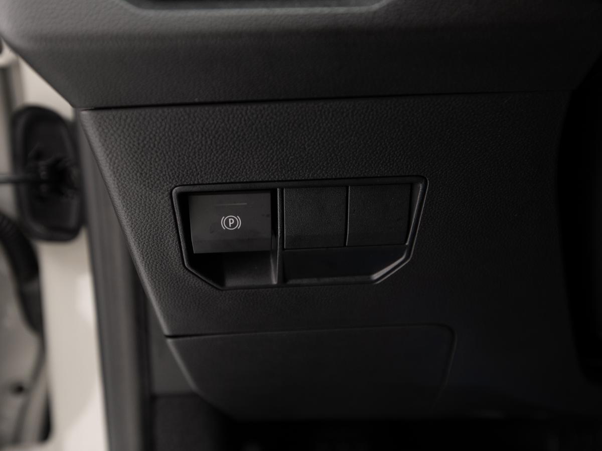 dacia-duster-2025-hibrido-a-gasolina-1598cc