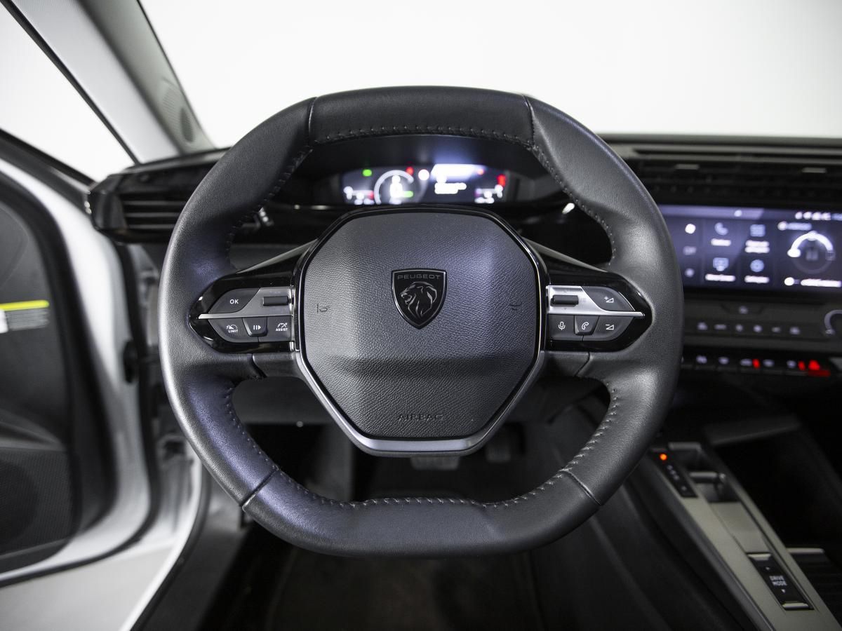 peugeot-308-2023-hibrido-a-gasolina-1598cc
