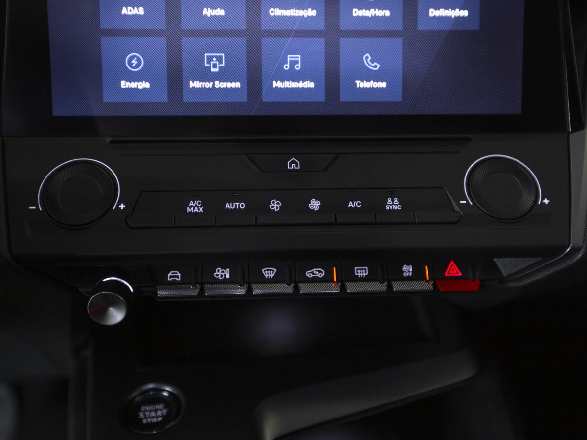 peugeot-308-2023-hibrido-a-gasolina-1598cc