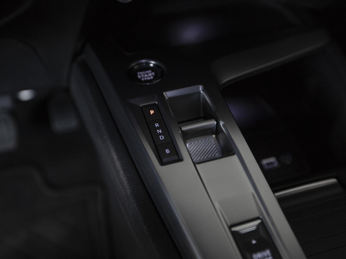peugeot-308-2023-hibrido-a-gasolina-1598cc