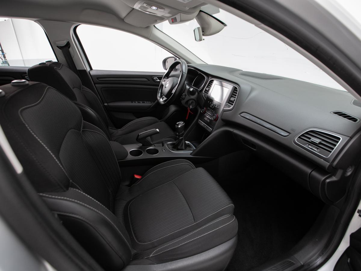 renault-megane-sport-tourer-2018-diesel-1461cc