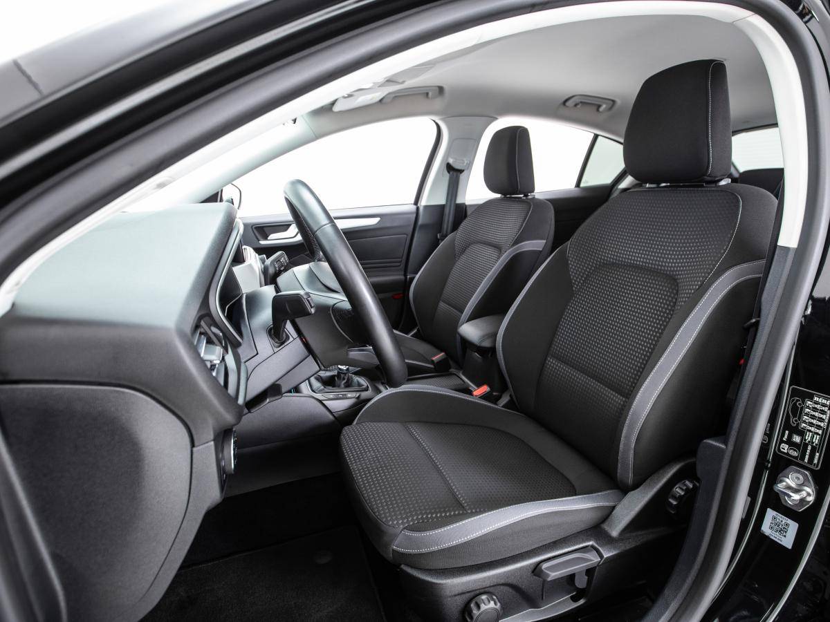 ford-focus-2022-diesel-1499cc