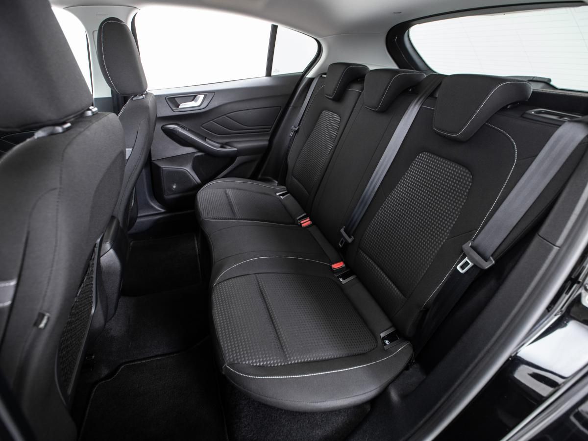 ford-focus-2022-diesel-1499cc
