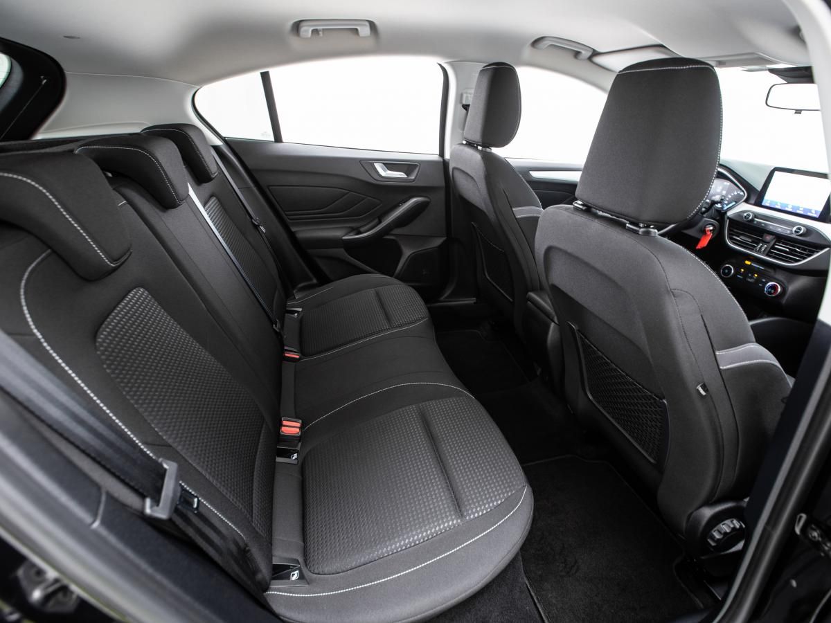 ford-focus-2022-diesel-1499cc