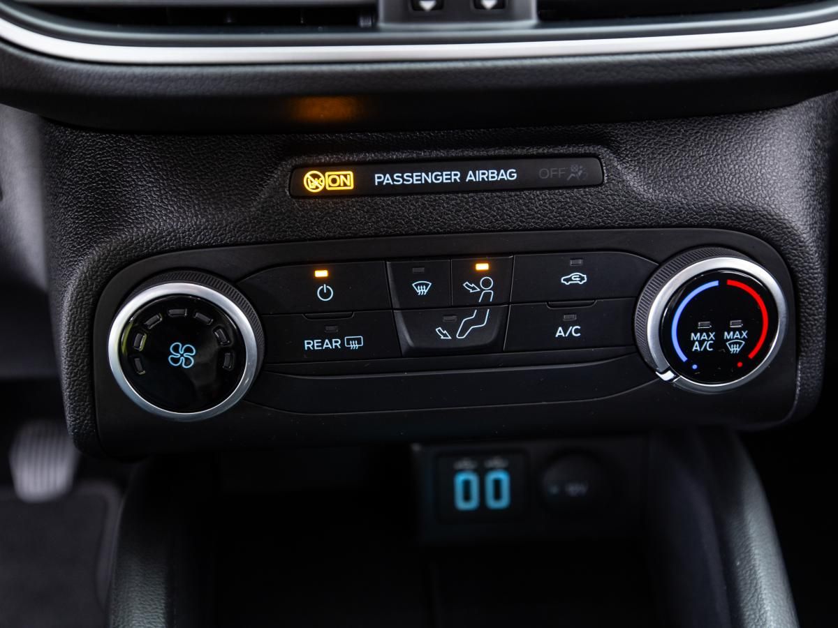 ford-focus-2022-diesel-1499cc