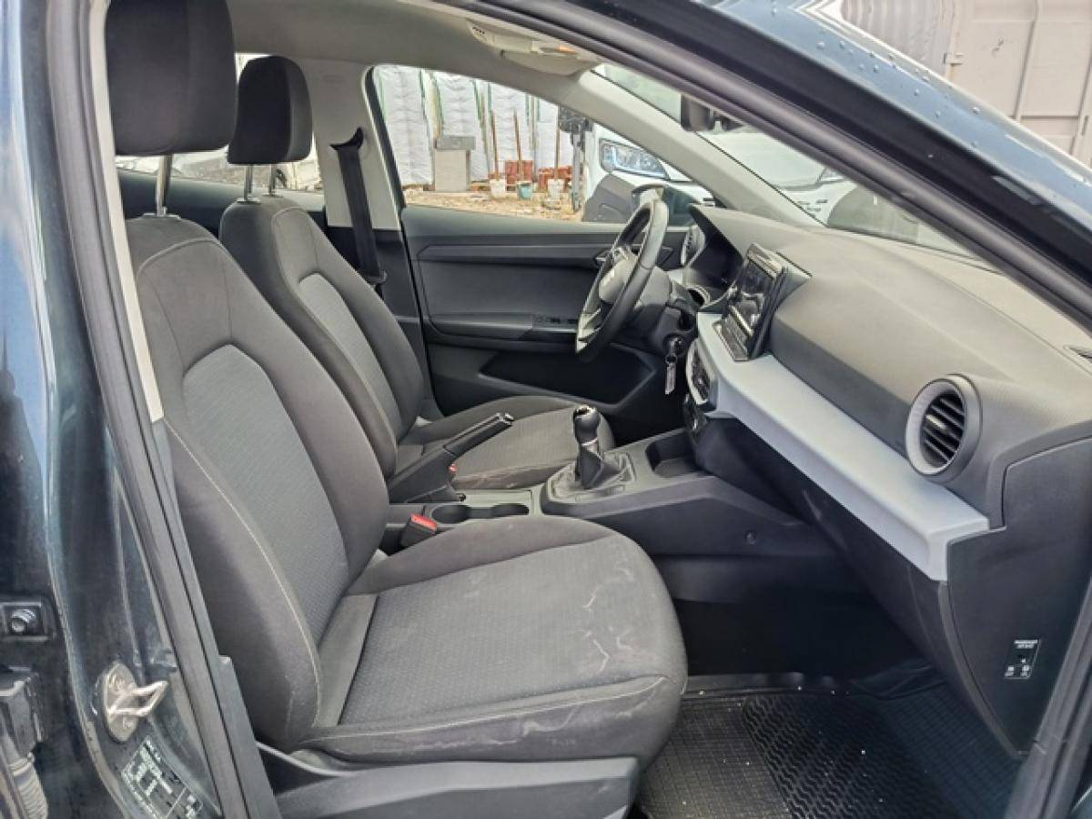 seat-ibiza-2023-gasolina-999cc