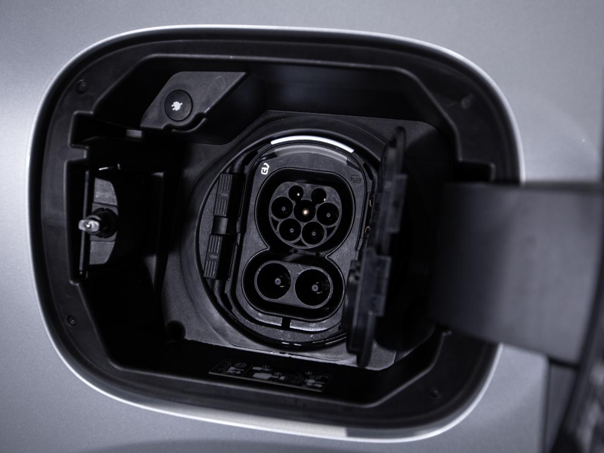 mercedes-benz-eqa-2023-eletrico-0cc