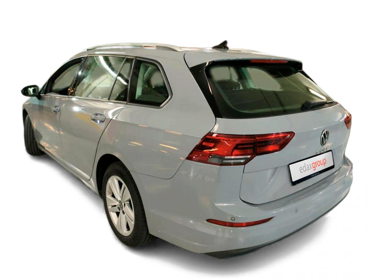 volkswagen-golf-variant-2023-diesel-1968cc