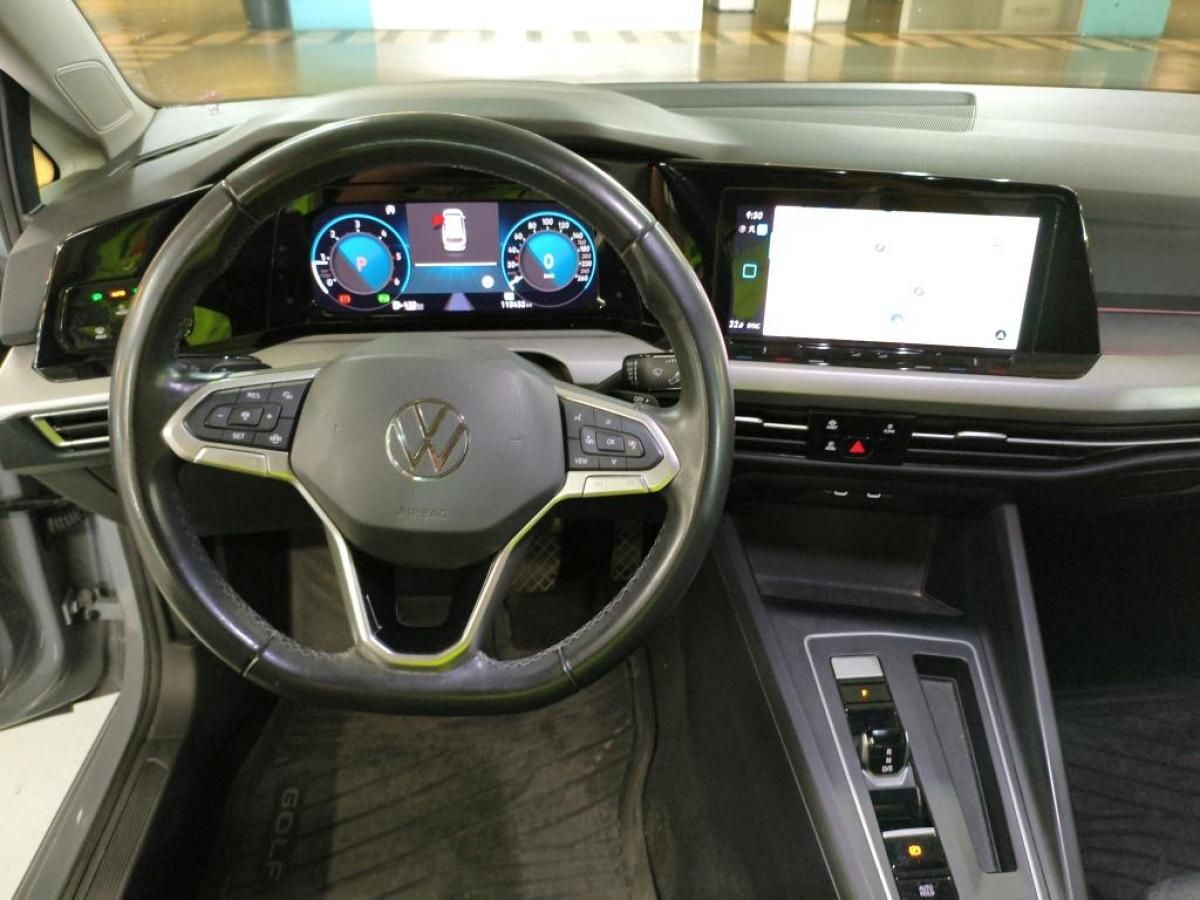 volkswagen-golf-variant-2023-diesel-1968cc