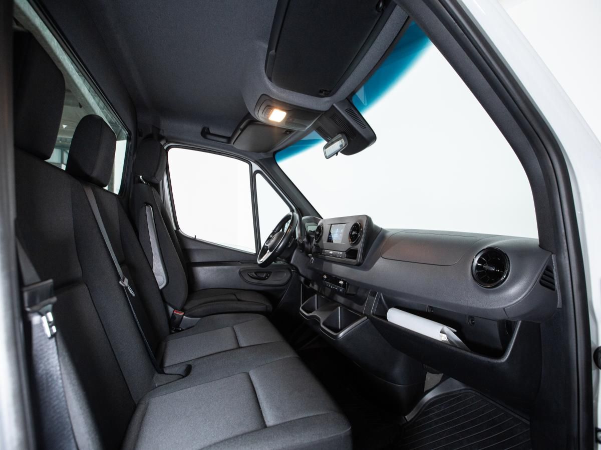 mercedes-benz-sprinter-2021-diesel-1950cc