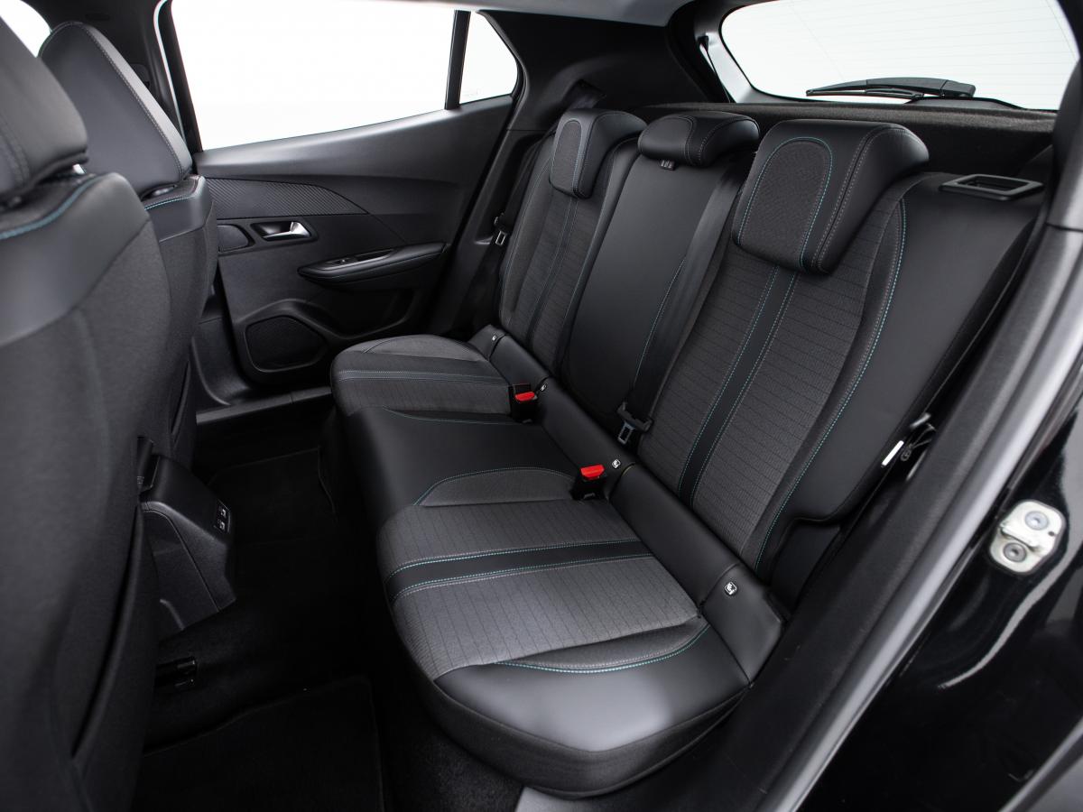 peugeot-2008-2022-diesel-1499cc