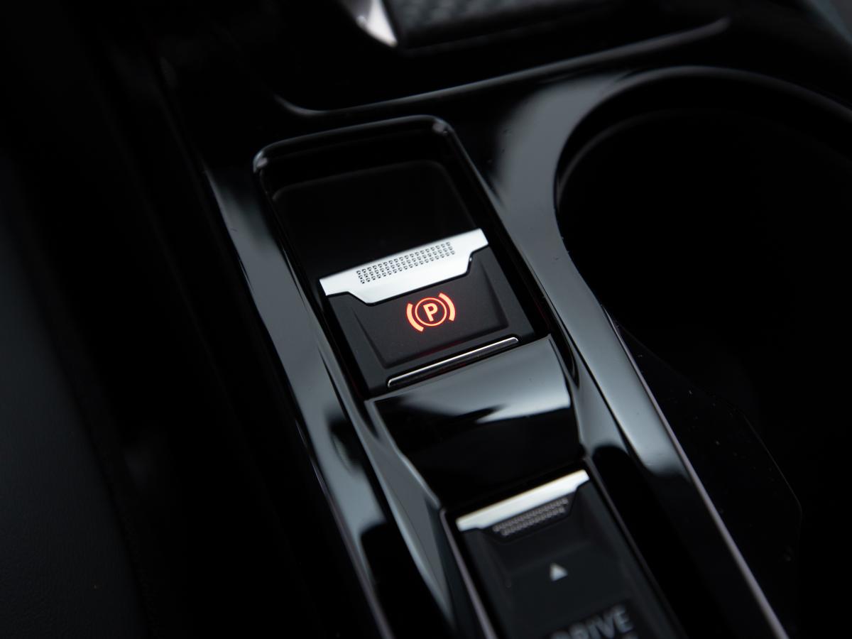 peugeot-2008-2022-diesel-1499cc