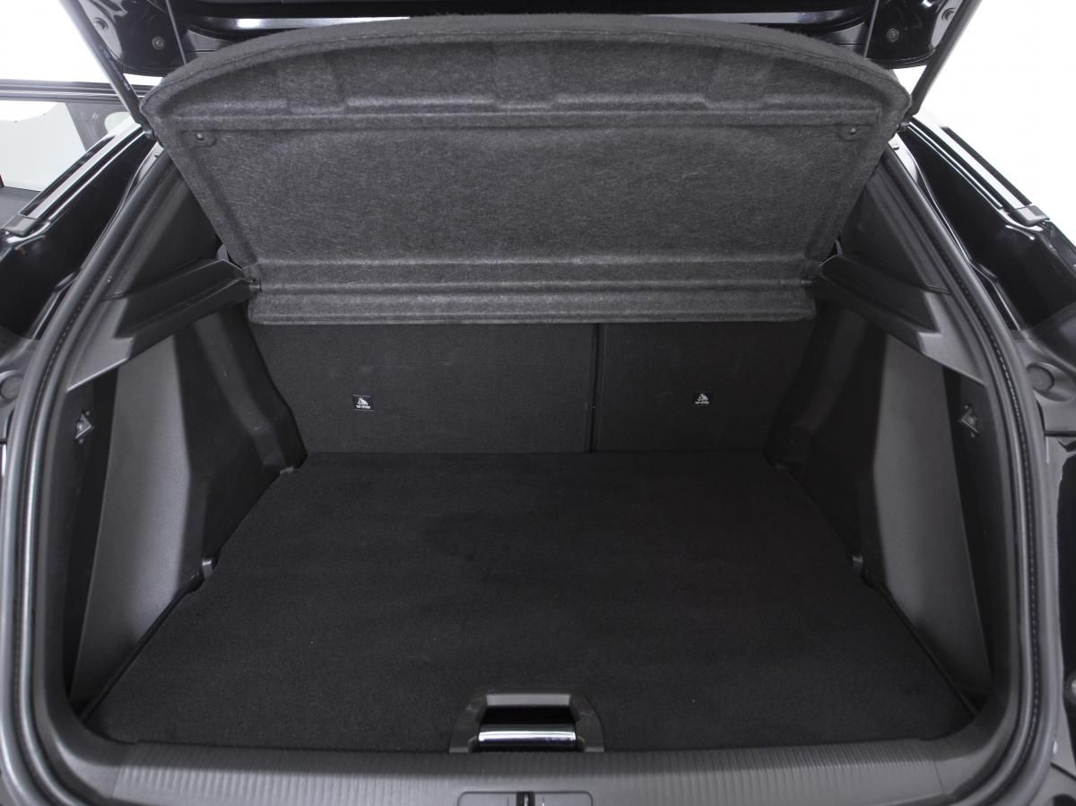 peugeot-2008-2022-diesel-1499cc