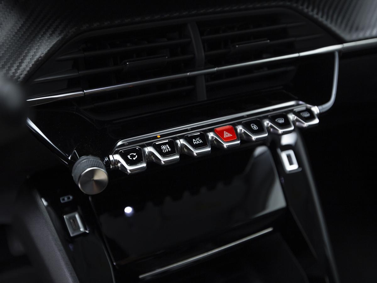 peugeot-2008-2022-diesel-1499cc