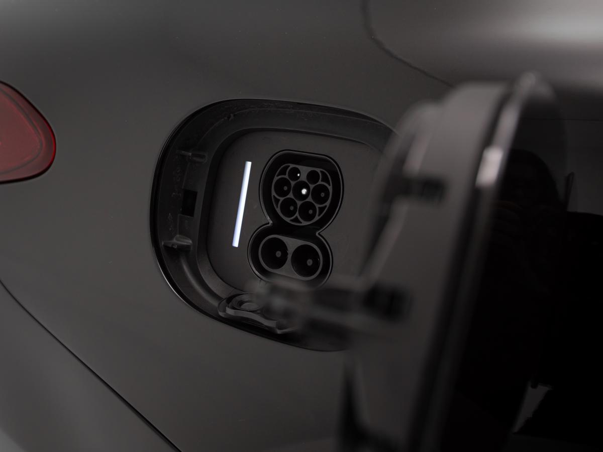 mercedes-benz-eqs-2023-eletrico-0cc