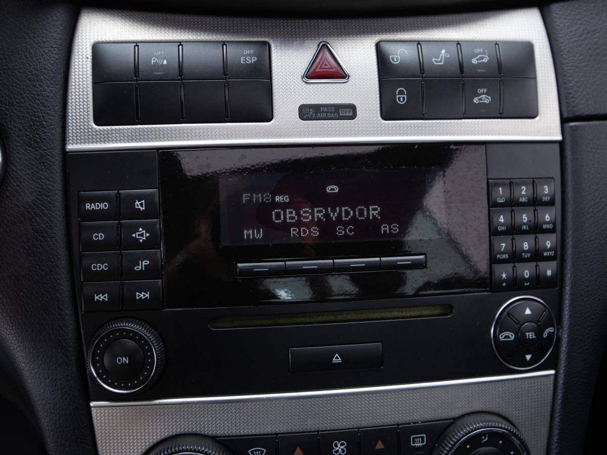 mercedes-benz-220-2005-diesel-2148cc