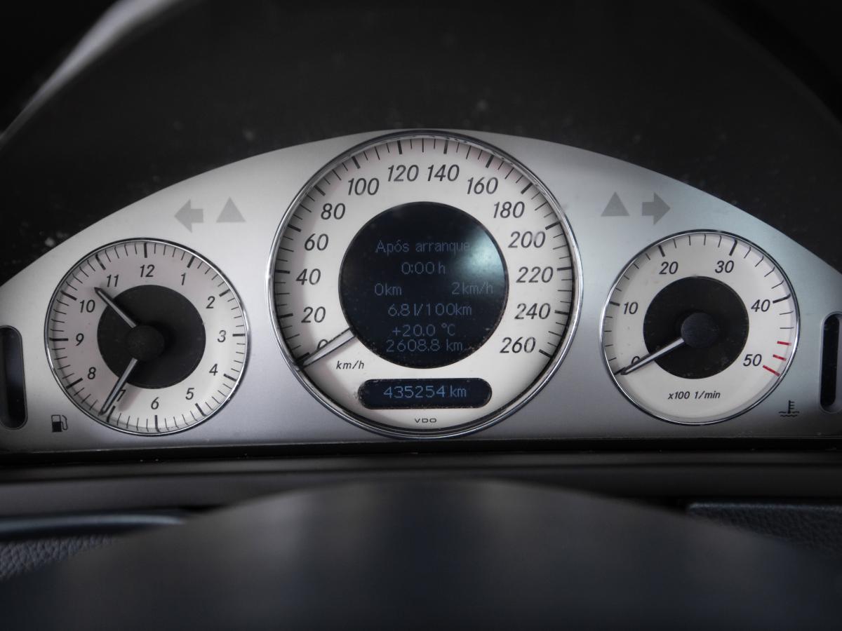 mercedes-benz-220-2005-diesel-2148cc