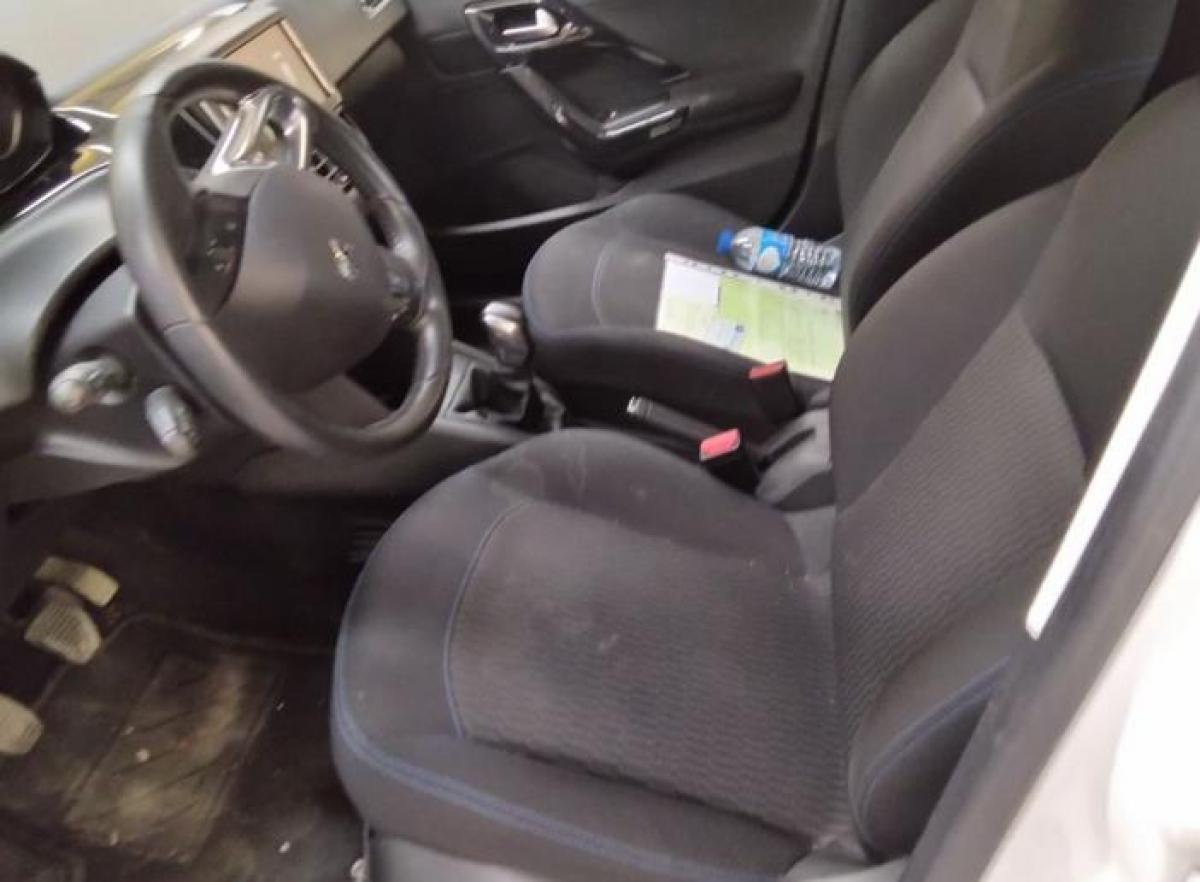 peugeot-208-2019-gasolina-1199cc