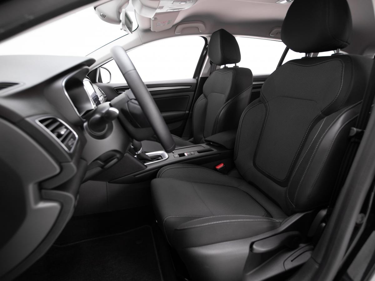 renault-megane-sport-tourer-2024-diesel-1461cc