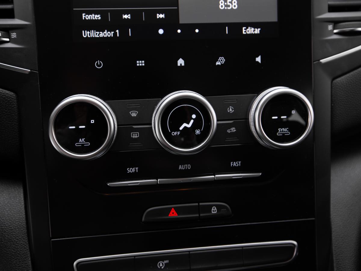 renault-megane-sport-tourer-2024-diesel-1461cc