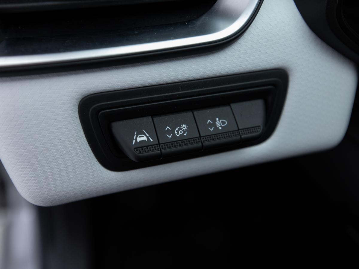 renault-clio-2023-gpl-999cc