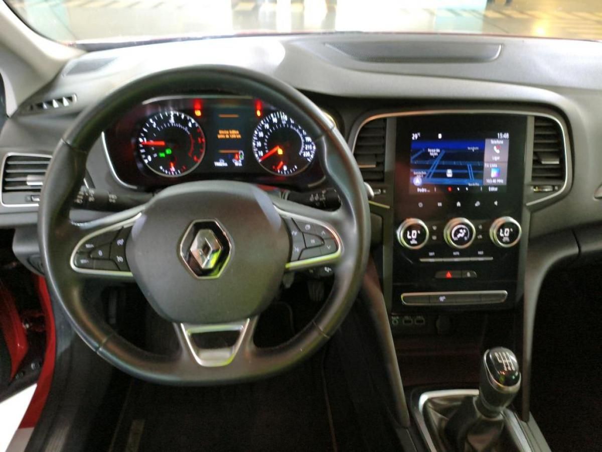 renault-megane-sport-tourer-2023-diesel-1461cc