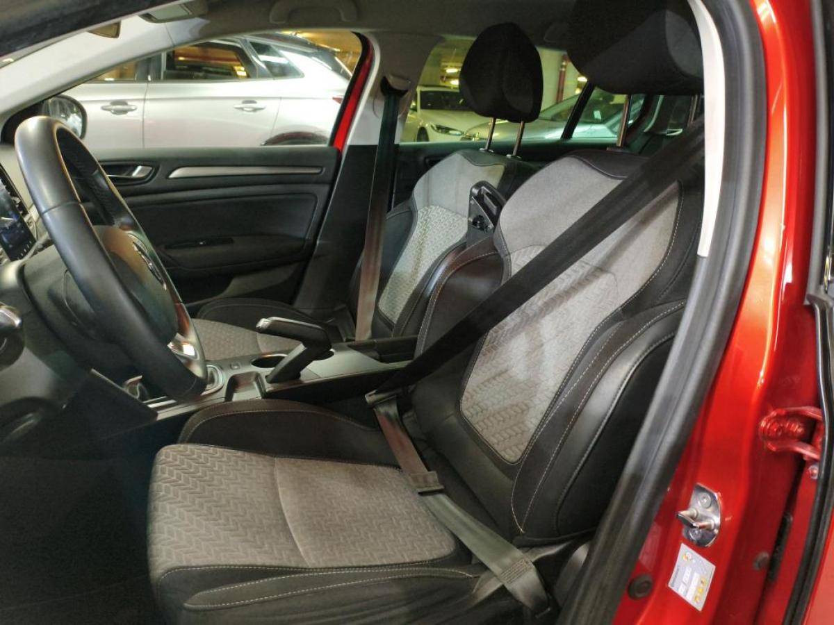 renault-megane-sport-tourer-2023-diesel-1461cc