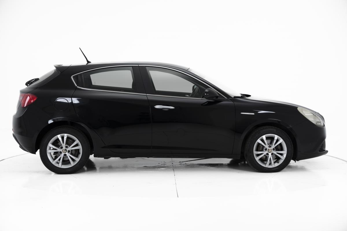 alfa-romeo-giulietta-2010-diesel-1598cc