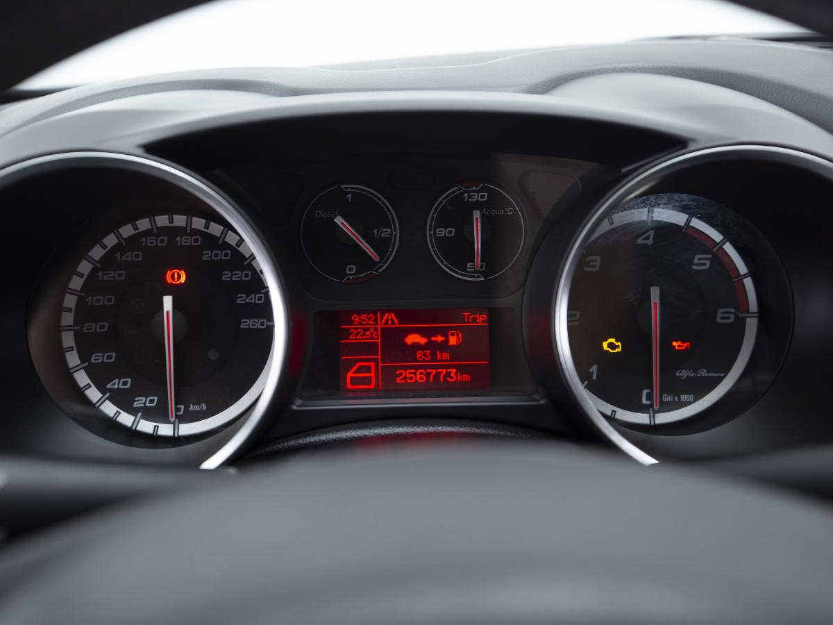alfa-romeo-giulietta-2010-diesel-1598cc