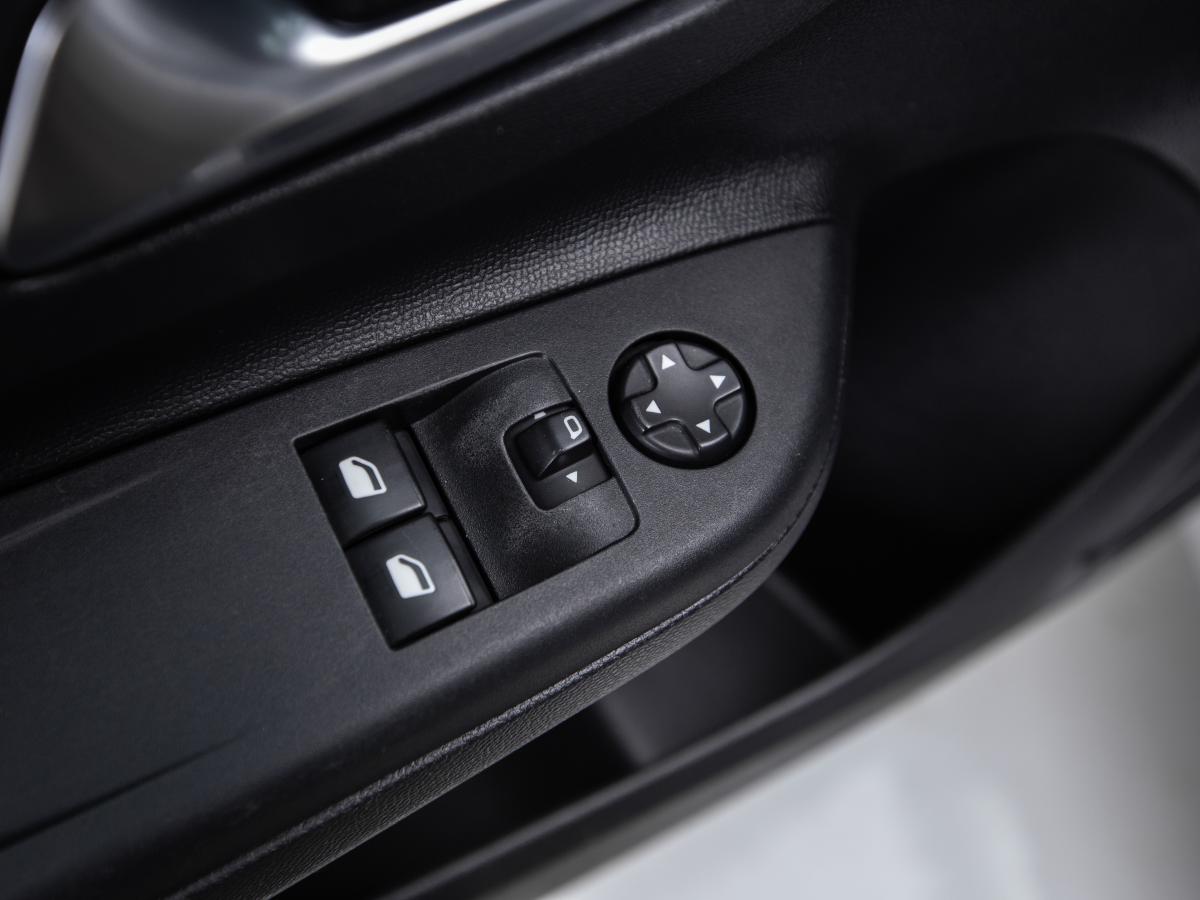 opel-corsa-2022-eletrico-0cc