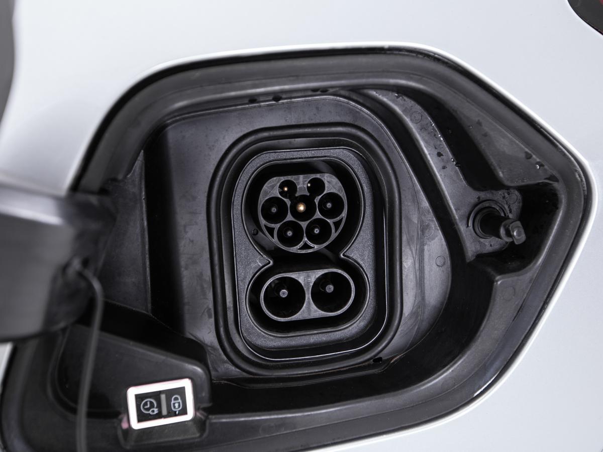opel-corsa-2022-eletrico-0cc