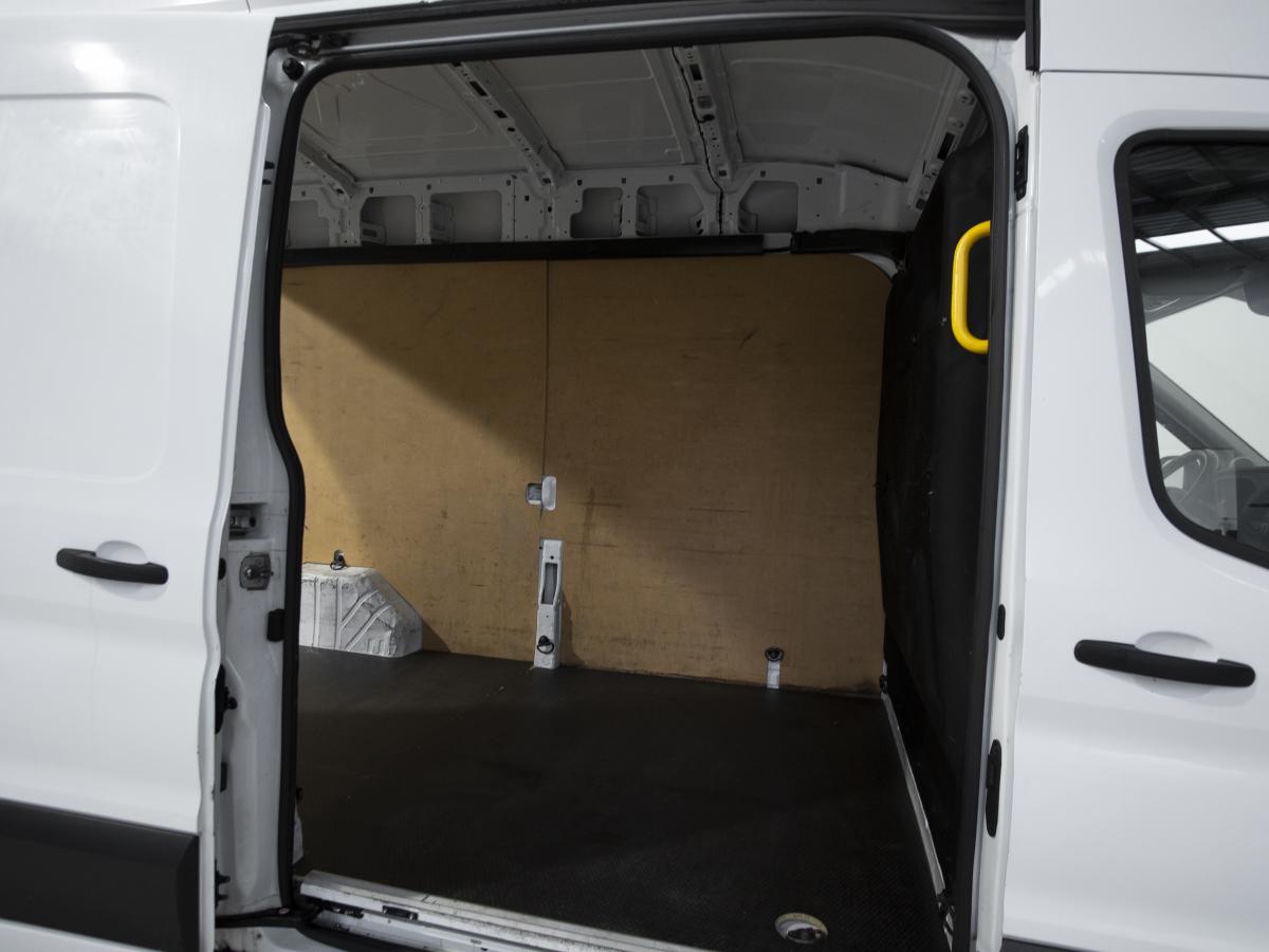 ford-transit-2023-diesel-1995cc