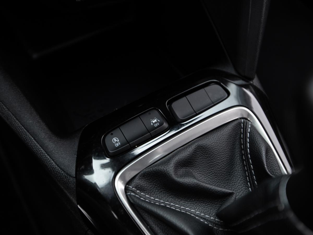 opel-corsa-2024-gasolina-1199cc
